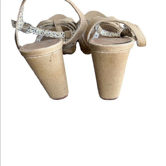 Envy Beige Platform Chunky Heel Sandals Size 8 - Picture 5 of 10